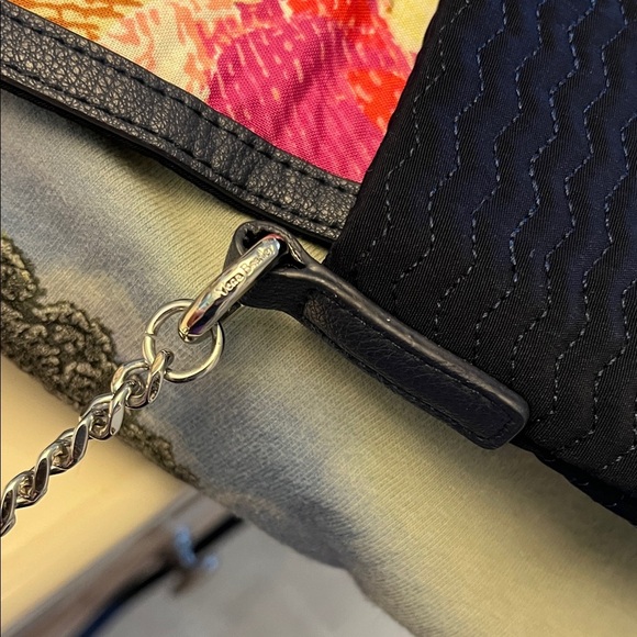 Vera Bradley Carson RFID Mini Crossbody Navy and Pink Floral Women's Bag - Picture 4 of 9